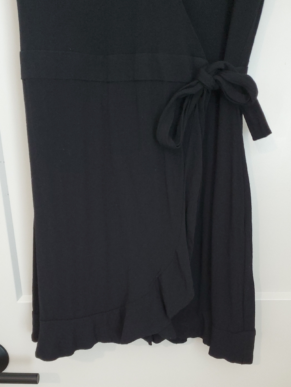 LOFT Petite Black Tie-Waist Mini Wrap Dress Skort 00P - Picture 4 of 8